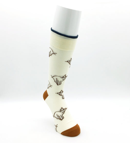 PAUL & JOE クルー丈 スリーピングキャット総柄 靴下(PJM734012)